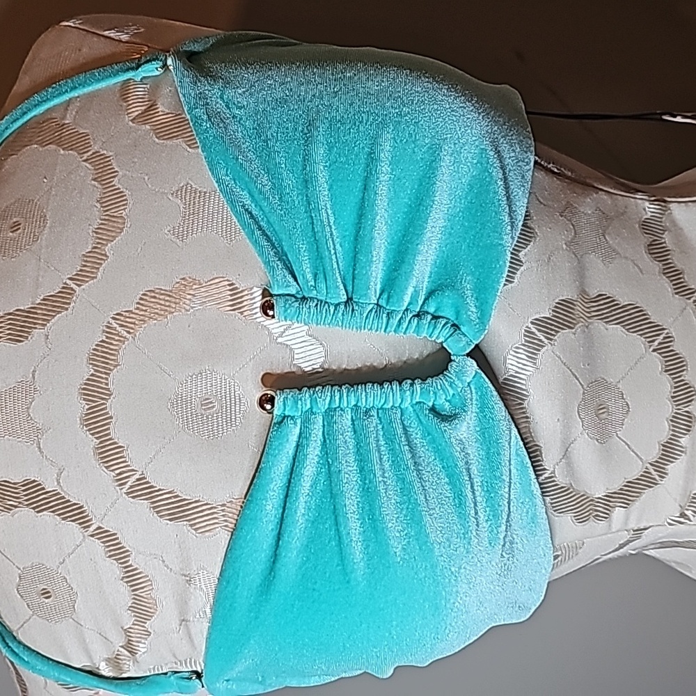 Bikini - Picture 4 of 9